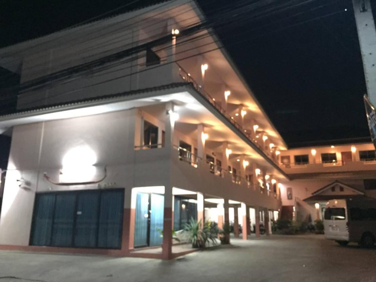 Phurafah Place Hotel โรงแรมภูระฟ้า เพลส 난 외부 사진