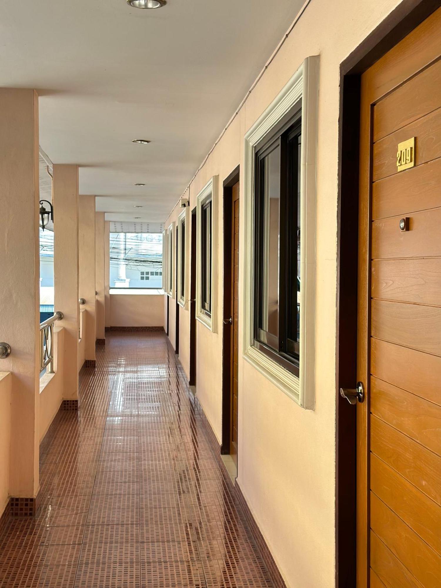 Phurafah Place Hotel โรงแรมภูระฟ้า เพลส 난 외부 사진
